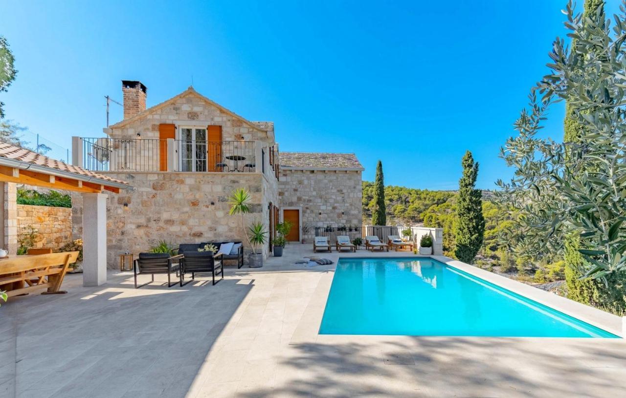New Villa Ani! Traditional And Luxurious 4-Bedroom Villa With Heated Pool And Sea Views ポスティレ エクステリア 写真
