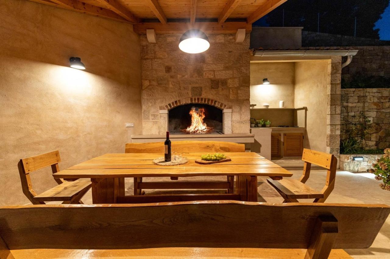 New Villa Ani! Traditional And Luxurious 4-Bedroom Villa With Heated Pool And Sea Views ポスティレ エクステリア 写真
