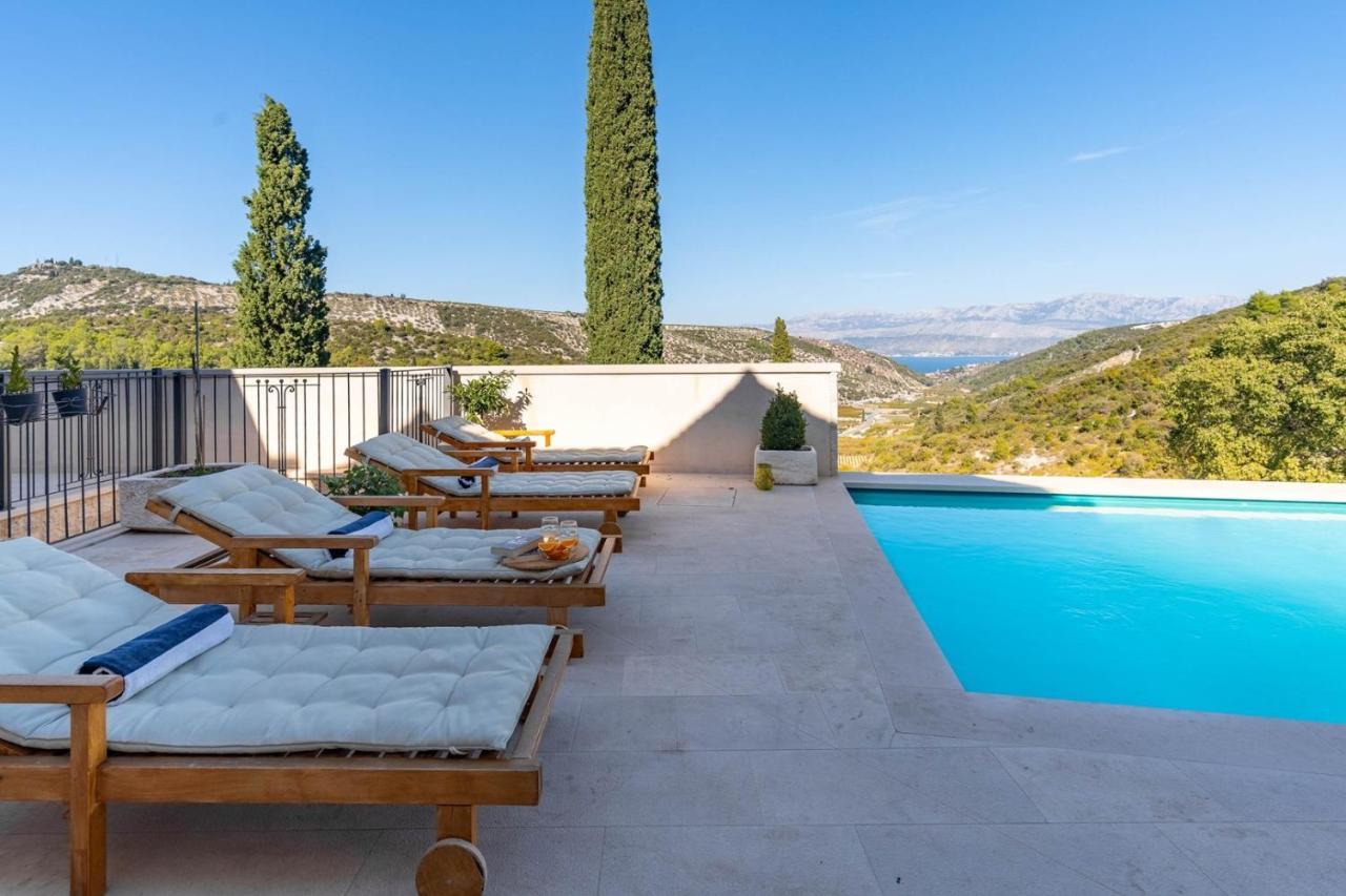 New Villa Ani! Traditional And Luxurious 4-Bedroom Villa With Heated Pool And Sea Views ポスティレ エクステリア 写真
