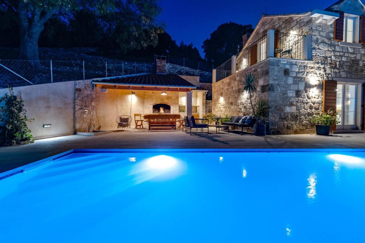 New Villa Ani! Traditional And Luxurious 4-Bedroom Villa With Heated Pool And Sea Views ポスティレ エクステリア 写真